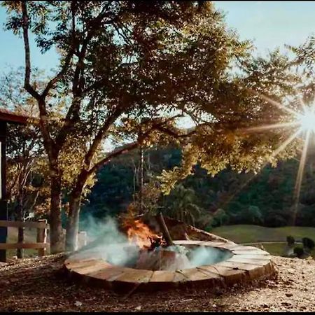 Cabana Sassafras Com Hidromassagem Алфреду-Вагнер Экстерьер фото