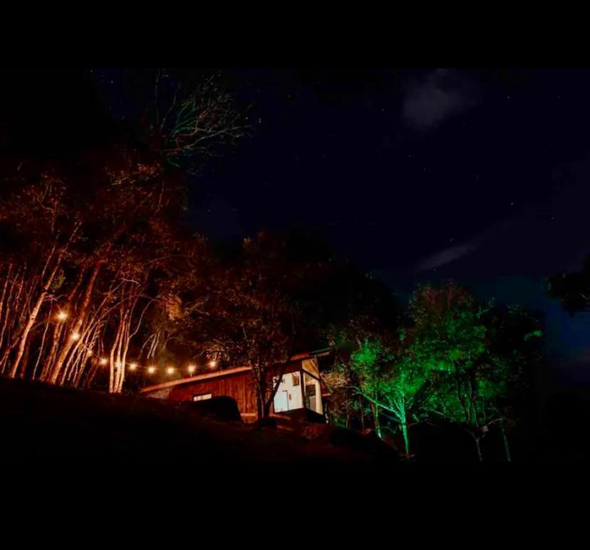 Cabana Sassafras Com Hidromassagem Алфреду-Вагнер Экстерьер фото